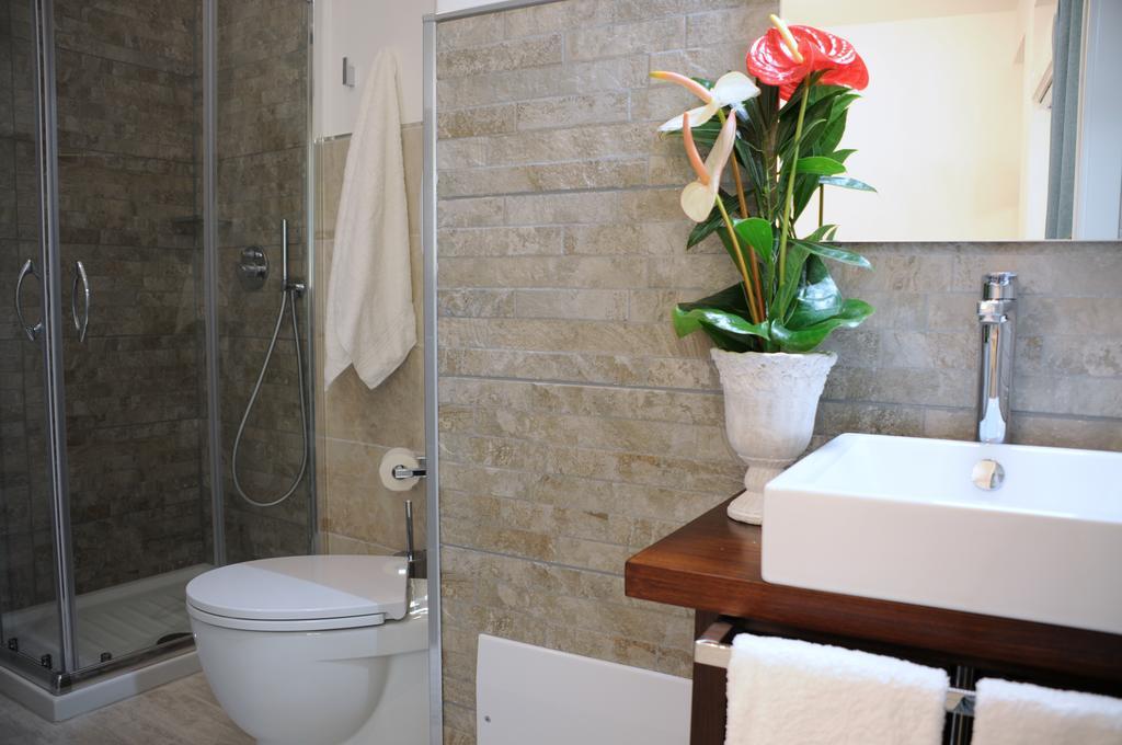 Piazza Martiri Rooms Cagliari Bilik gambar