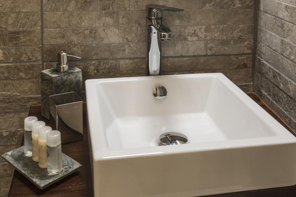 Piazza Martiri Rooms Cagliari Luaran gambar
